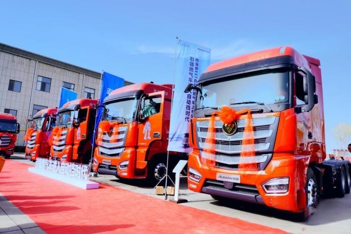 歐曼新EST LNG 15L榆林上市：引領(lǐng)天然氣重卡進(jìn)入大馬力自動(dòng)擋時(shí)代