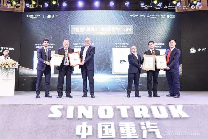 極智物流新高度，民族重卡黃河榮獲世界級雙認證！