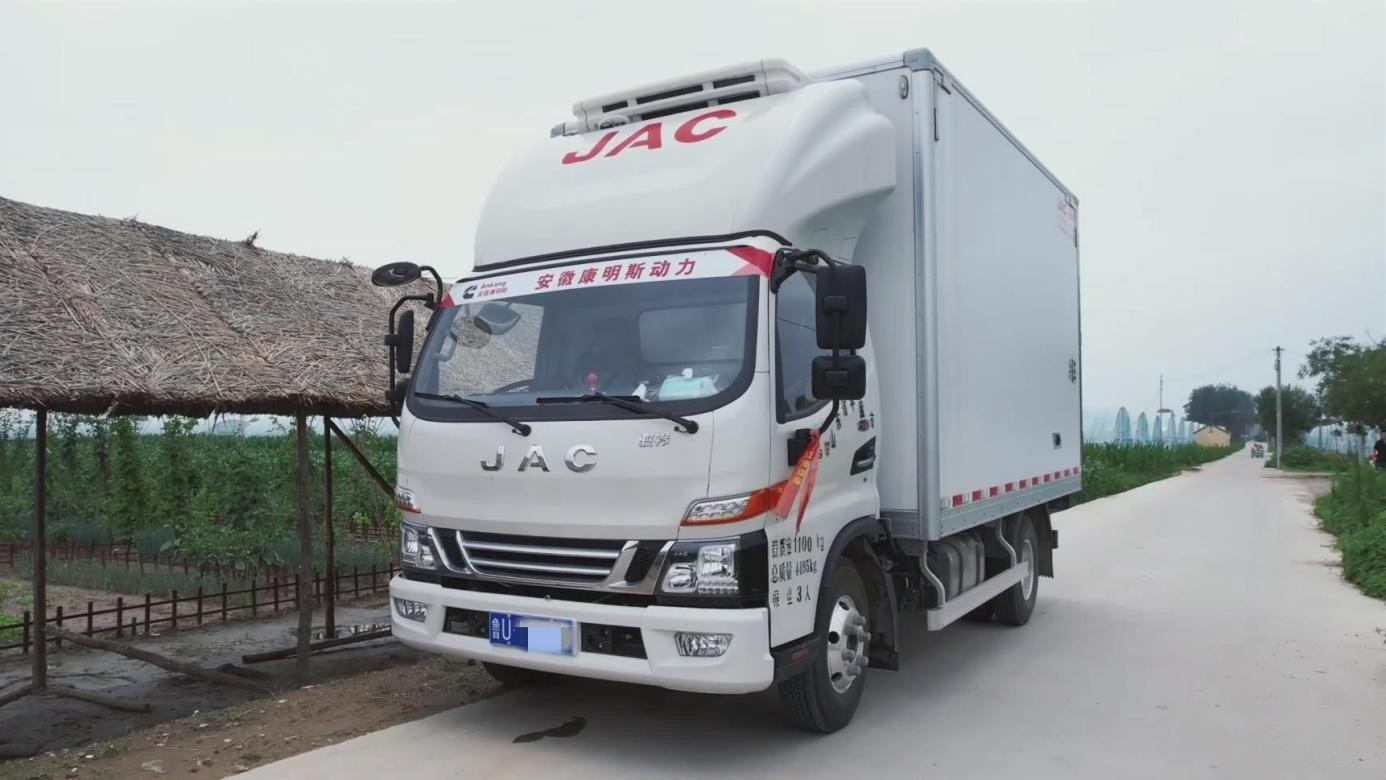 引吭高歌送綠通,他是江淮1卡駿鈴“綠巨人”