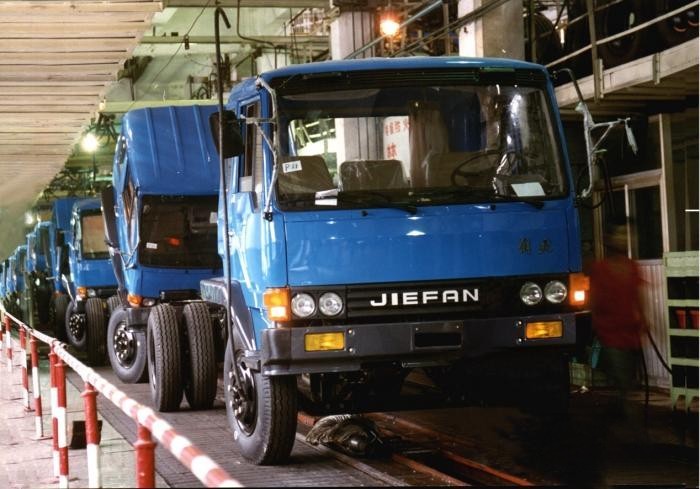 “走進解放卡車”系列欄目第二期：這代車，這代人，敢闖新路！