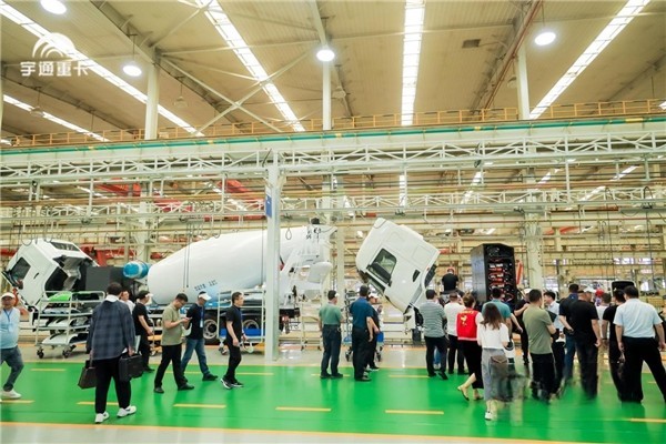 踐行“用戶共創(chuàng)” 宇通重卡全系新品共創(chuàng)大會在鄭舉行