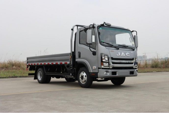 5大進階突破 28項迭代升級 全新豪寬輕卡 ? 威鈴夢想家M7耀世發布