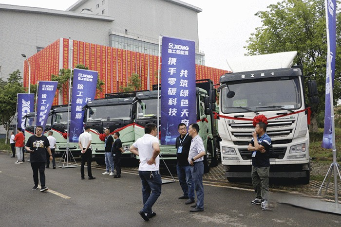 徐工新能源重卡西南大區4S店開門迎客