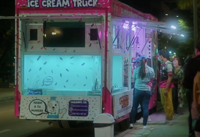 辭職創業經營流動冰淇淋車，江淮1卡國際帥鈴圓她“自由”夢