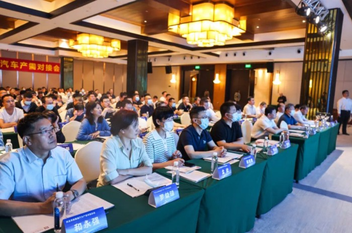 獲行業(yè)用戶認(rèn)可 長(zhǎng)征汽車亮相石家莊產(chǎn)需對(duì)接會(huì)!