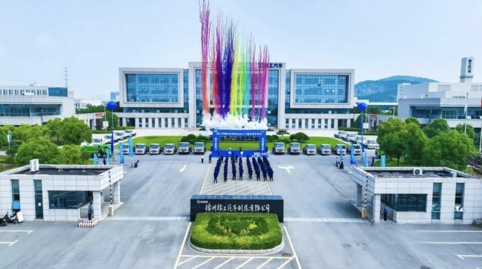 造車新勢力 共創(chuàng)星未來 ，徐工漢馳50臺純電動五小工程車發(fā)車！