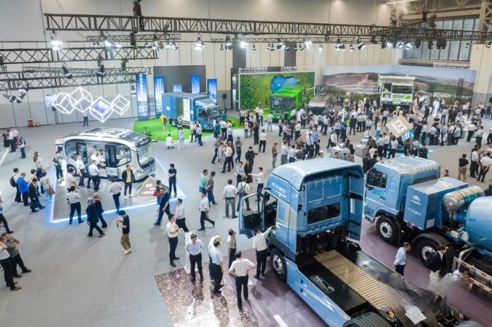 首個商用車電動專屬平臺!宇通發布睿控E平臺再掀技術變革浪潮