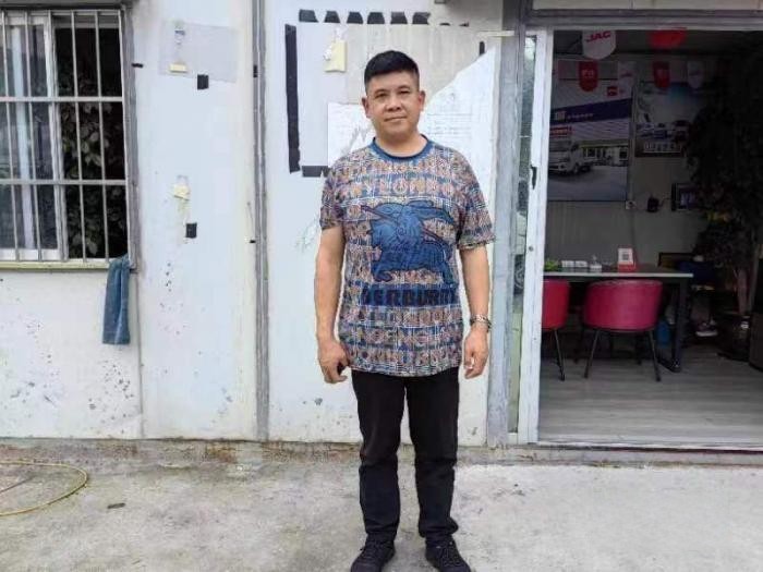 外出打拼30年，選擇江淮1卡帥鈴成立車隊，他成為行業運輸老大哥