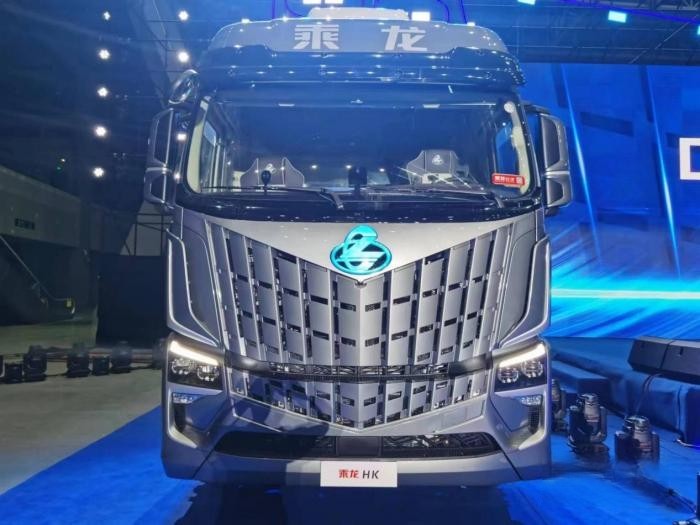 王者風范 智領未來，全新一代高端重卡乘龍HK強勢駕臨
