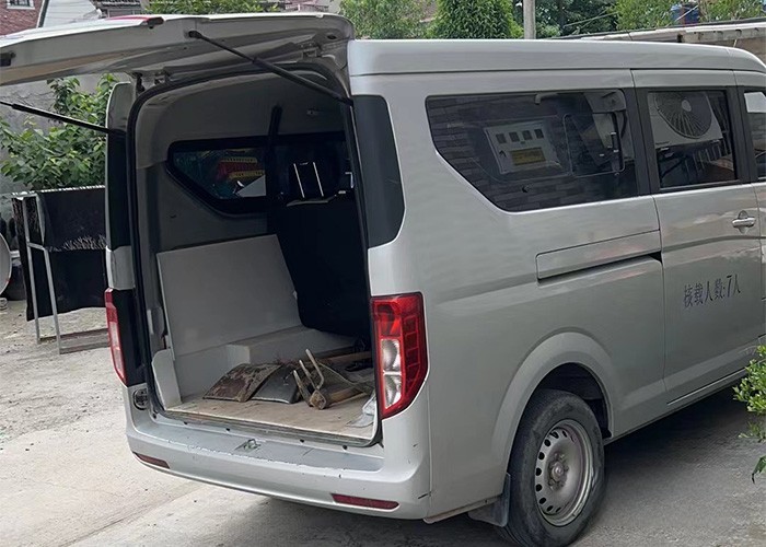 第一次買貨車就選擇了長安跨越，張阿斌選車的方式是信賴！