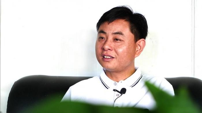 “復購者”王飛：想掙錢，買奔馳