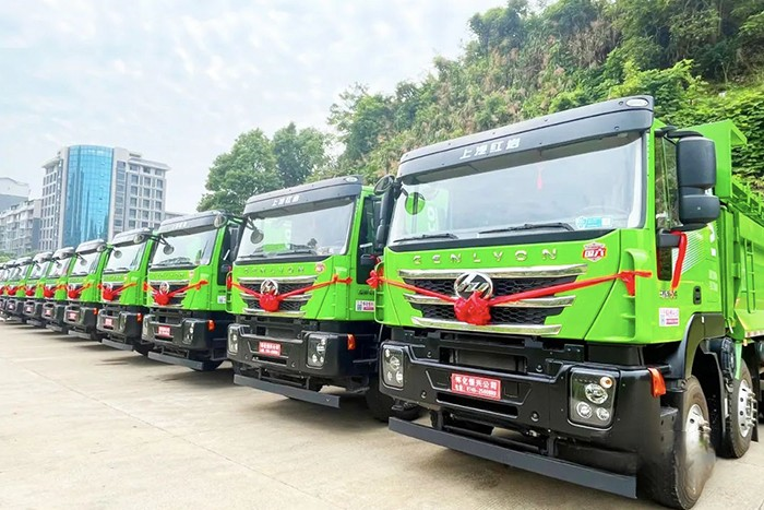 十年用車 就選紅巖,紅巖杰獅C6自卸車批量交付湖南懷化用戶