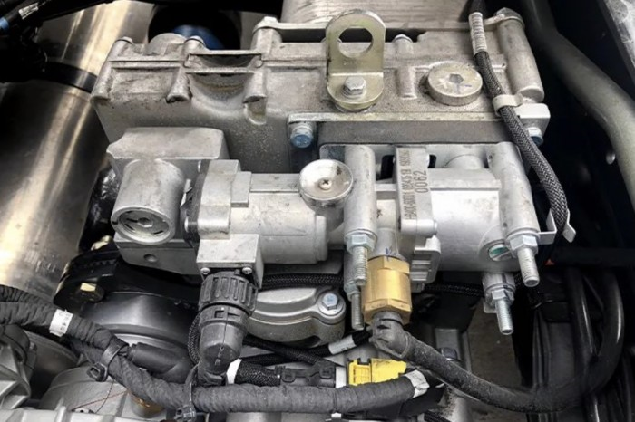 陜汽重卡:掌握輔助制動技術,行車安全BUFF加滿!