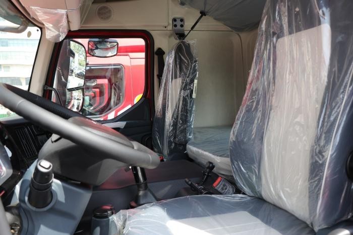 LNG牽引車怎么選？輕量領先、低氣耗的乘龍H5超輕版高效更多賺！