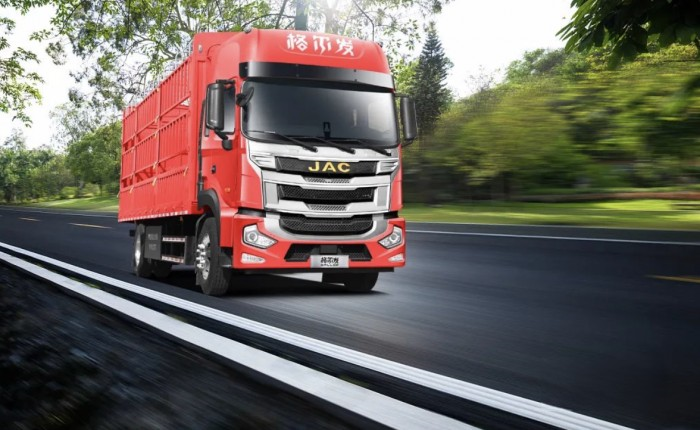 江淮格爾發(fā)4×2載貨車盛夏出擊，吃瓜群眾有福了！