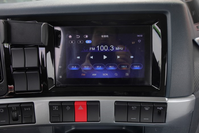 LNG重卡如何選?530馬力乘龍H7一車(chē)多拉300公斤!