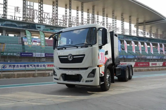 東風(fēng)商用充換電一體牽引車(chē)，獲獎(jiǎng)了！