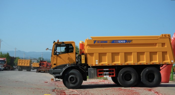 百臺(tái)齊發(fā)!徐工礦卡閃耀西北大地