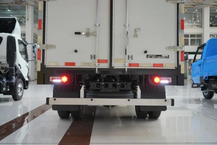 混動界“強者”來襲！來看看飛碟HW5的車身安全到底有多強悍？