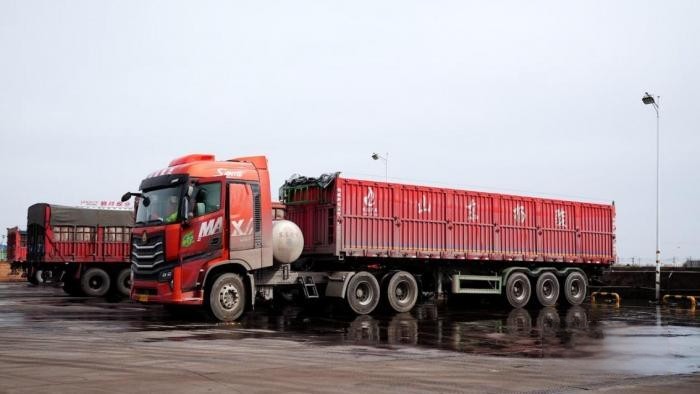 單趟多賺600元,中國重汽豪沃MAX助西北漢子實現賺錢夢!