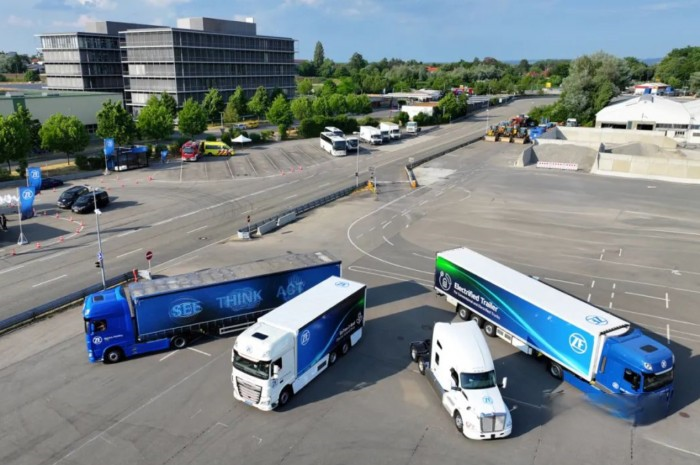 采埃孚展示先進的商用車電驅橋系統 加速電動出行