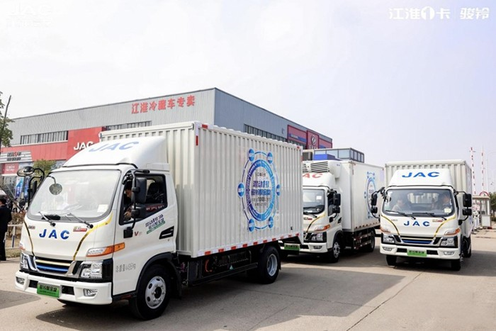 夏天太熱運輸怎么辦，混動1號駿鈴聚寶盆給你冷鏈冷藏答案