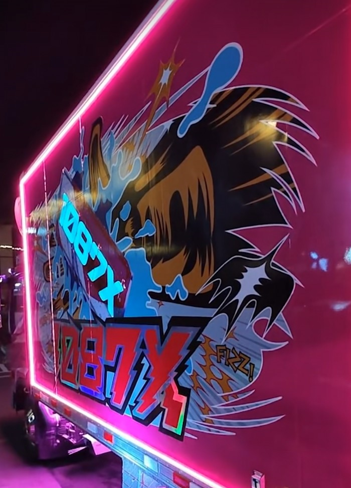 不被定義 熱愛至上 東風凱普特1087X改裝車彰顯自由的力量