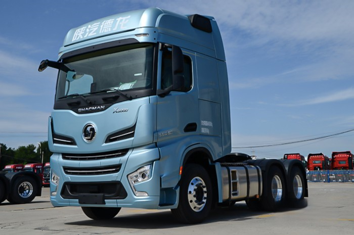 陜汽德龍X6000一身“掙”能量，征戰物流運輸！