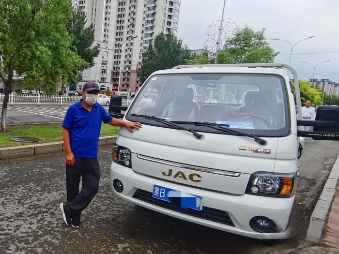 拉水果一車“兩”用，江淮1卡愷達是他的“解悶”神器