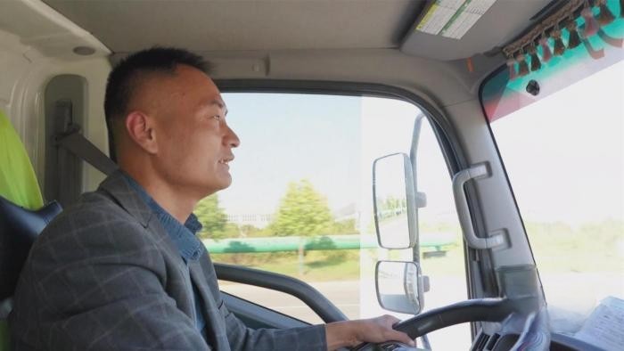 是老板更是老大哥,他用47臺江淮1卡帥鈴和兄弟們一起創造幸福