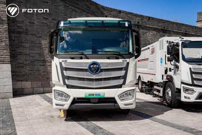 助力移動能源變革!歐曼智藍打造全場景定制化底部換電重卡解決方案