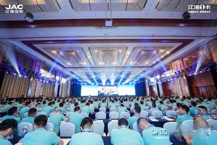 江淮1卡全系新品亮相 夢(mèng)想家M6、新能源純電V6成亮點(diǎn)！