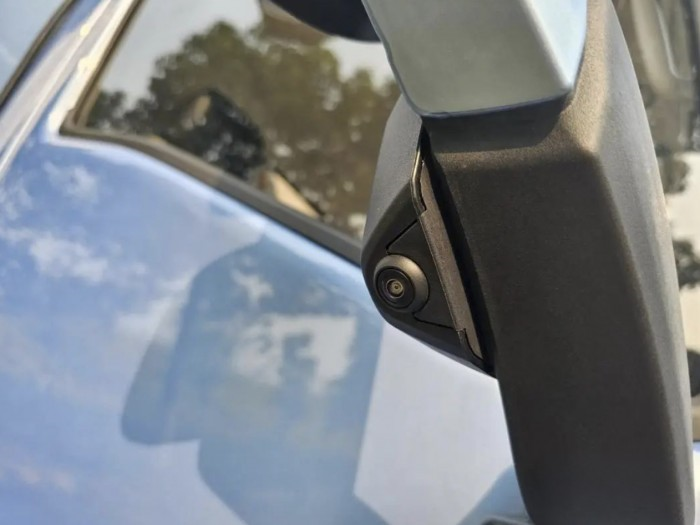 長續航、更安全,藍擎·悅EH Pro再樹高端電動輕卡新標桿