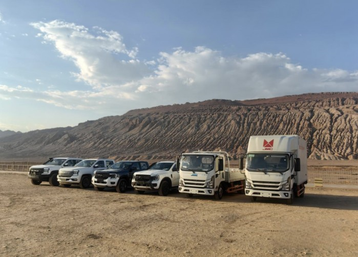 高溫下的極致：江鈴樂行新能源旗下產品無懼“烤”驗，實力盡顯