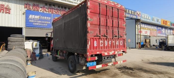 走最難最險的路！他與解放虎VH在“掛壁公路”上盤旋