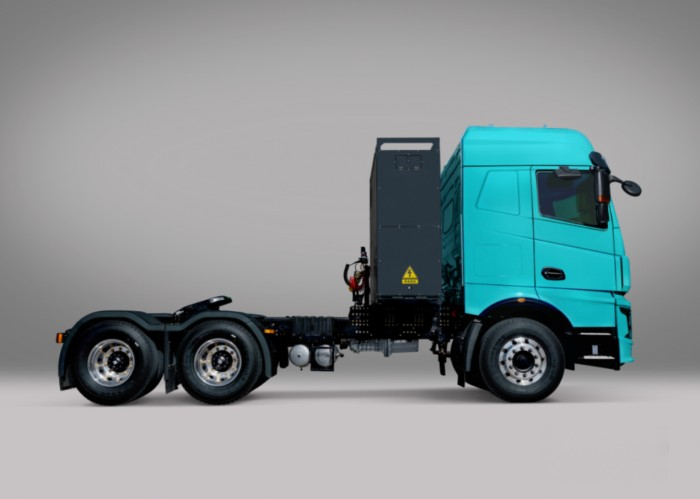 同為牽引車(chē)，你選“跑的遠(yuǎn)”還是“拉的多”？