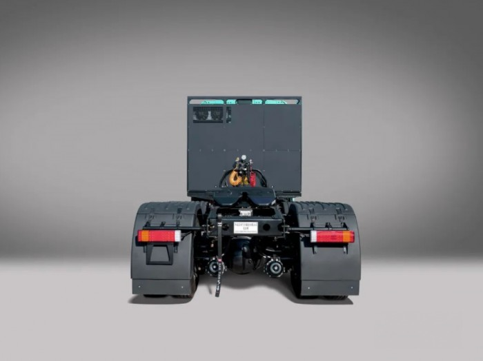 同為牽引車(chē)，你選“跑的遠(yuǎn)”還是“拉的多”？