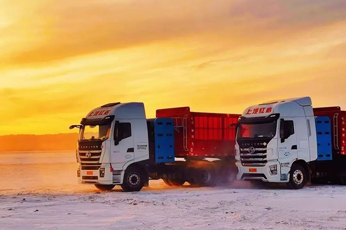 在砂石料煤炭運輸場景中總是不乏上汽紅巖NG重卡的身影,其中一個重要原因就是它夠省,接下來我們就來具體算算到底有多省!