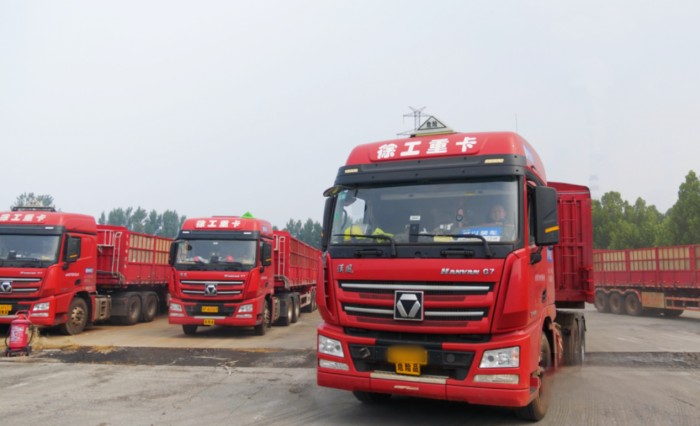 豪購60臺危化品牽引車 徐工汽車開展標桿客戶走訪活動