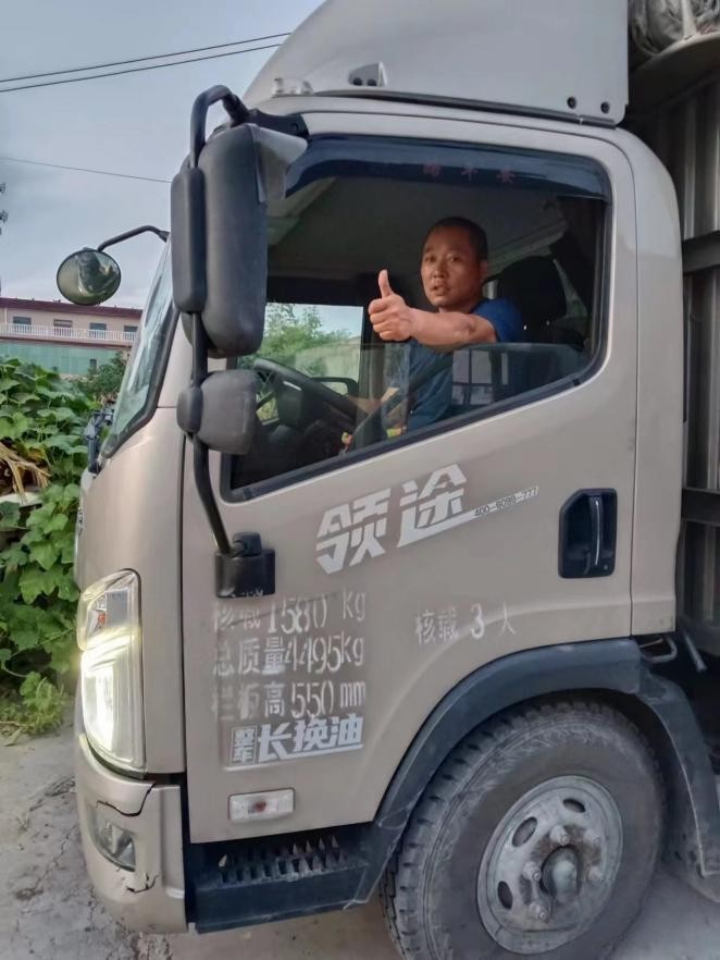 駕齡20年,經歷行業繁榮與低迷,他仍“獨愛”解放輕卡!