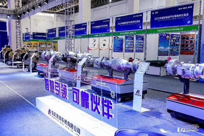 龍擎智造+東風德納電驅，東風商用車點亮2023中國新能源汽車零部件交易會