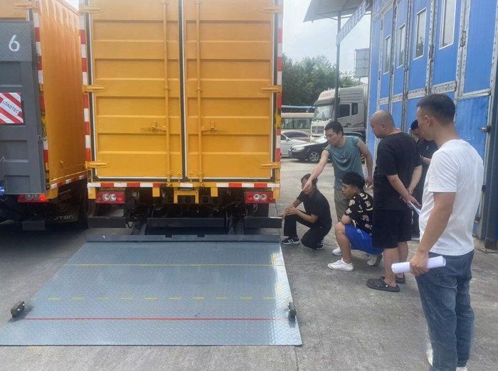 奧鈴與重慶合川區城市管理局建立合作 首批智藍純電車型正式交付