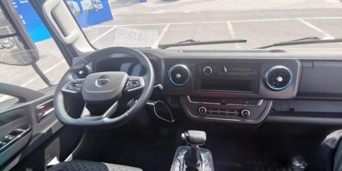 試駕福田歐馬可S1自動擋輕卡：舒適天花板豈止于解放手與腳