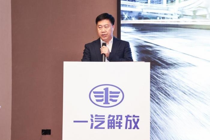 新品發(fā)布即上量 100臺解放JK6自卸交付用戶