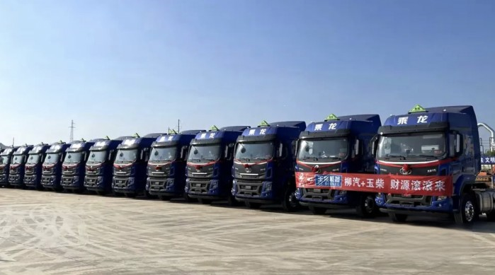 首批100臺！玉柴重機配危化品牽引車交付客戶