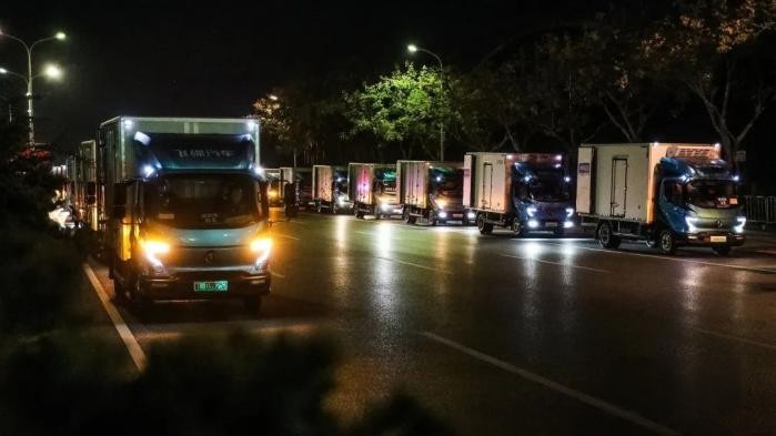 賽事官方唯一指定用車 飛碟汽車與跑友們共赴“日馬”之約！